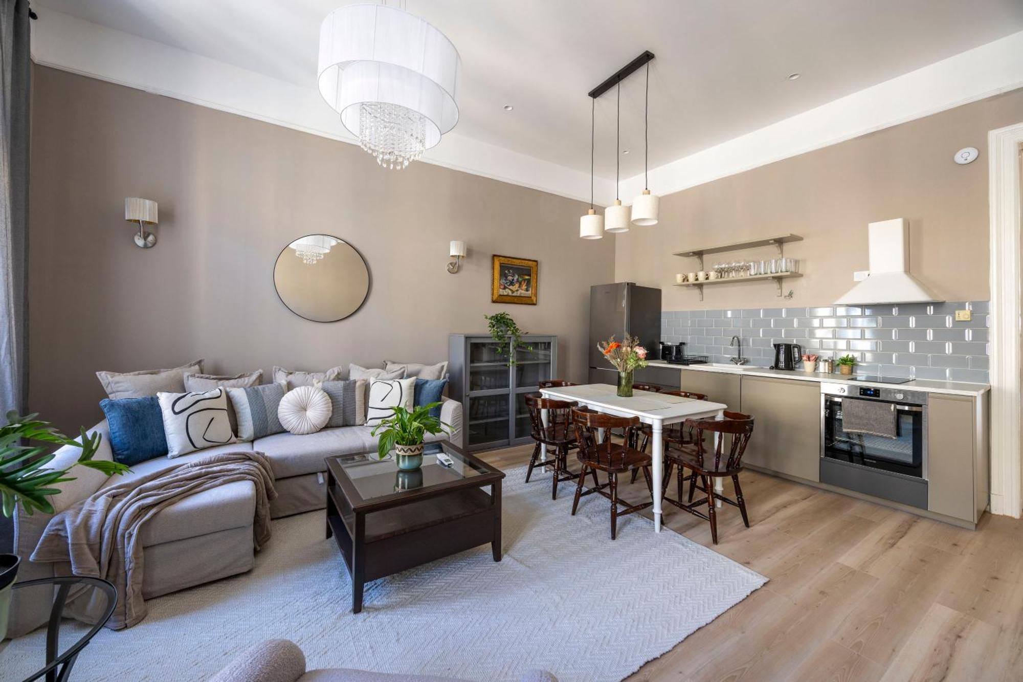 Charming Central Dream Home & Retreat By Prestige Homes بودابست المظهر الخارجي الصورة